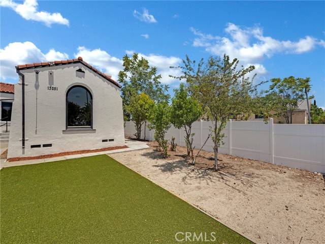 Pacoima, CA 91331,13251 Pinney Street