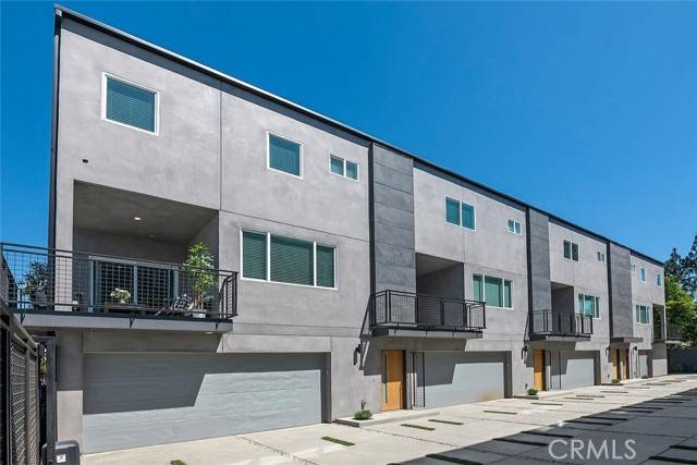 Valley Glen, CA 91405,13536 Vanowen Street #1