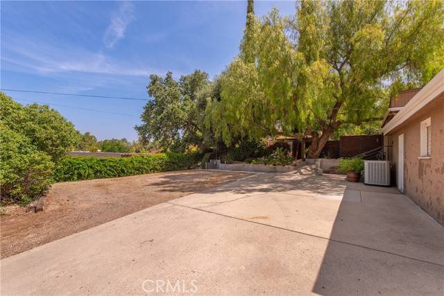 Simi Valley, CA 93063,5893 Oak Knolls Road
