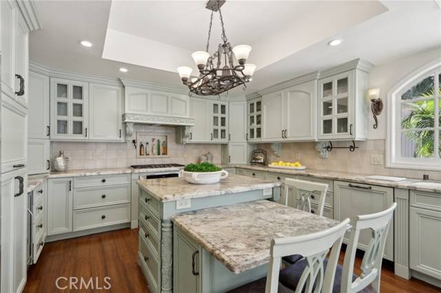 Woodland Hills, CA 91367,5347 Hinton Avenue