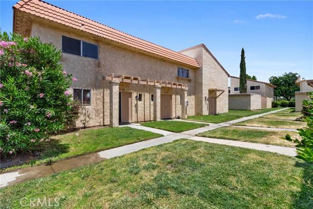 Lancaster, CA 93535,43606 Stanridge Avenue
