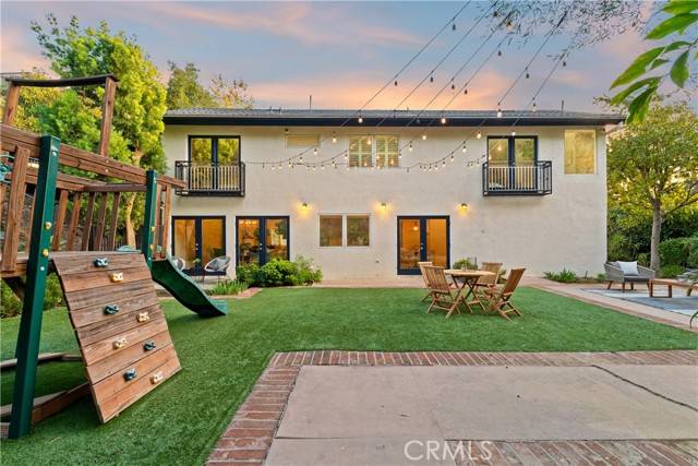 Beverly Hills, CA 90210,9767 Blantyre Drive