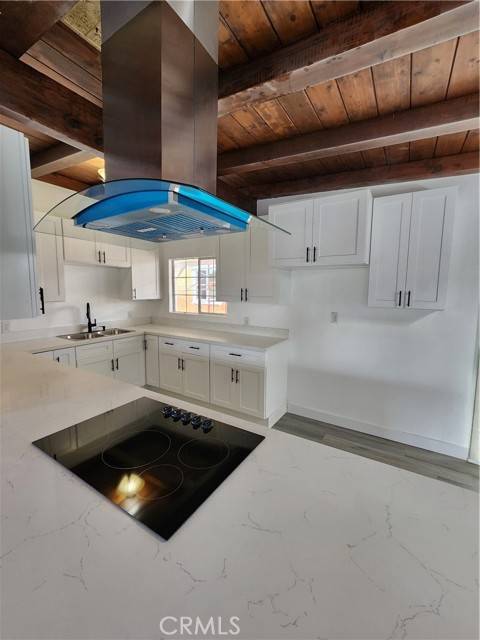 San Fernando, CA 91340,12975 corcoran Place