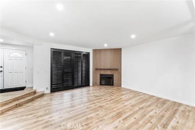 Encino, CA 91316,5401 Zelzah Avenue #114