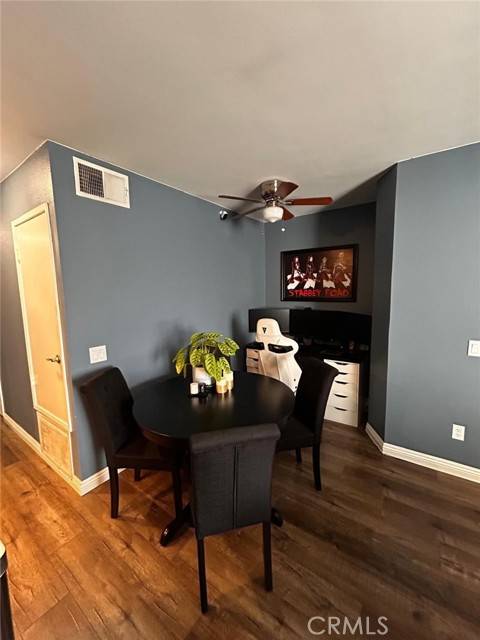 Canyon Country, CA 91351,18209 Sierra Highway #12