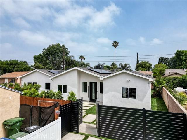 Van Nuys, CA 91405,15009 Wyandotte Street