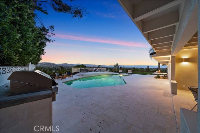 Woodland Hills, CA 91367,24153 Califa Street