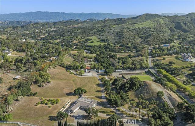 Castaic, CA 91384,30890 Burlwood Drive