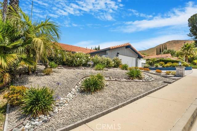 Agoura Hills, CA 91301,28639 Quaint Street