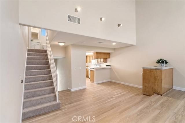 Sherman Oaks, CA 91403,14853 Hartsook Street #106