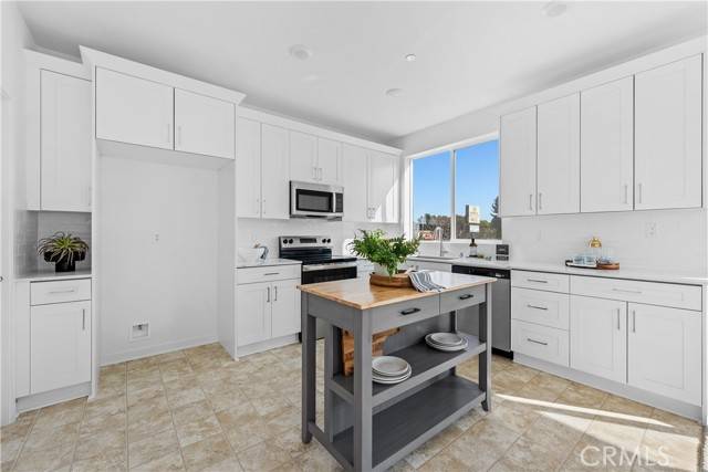 North Hills, CA 91343,9419 N Sepulveda Blvd. #1
