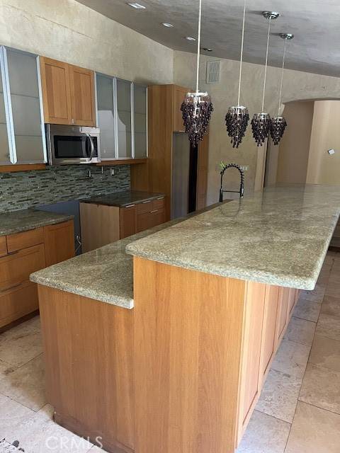 Van Nuys, CA 91405,14720 Valerio