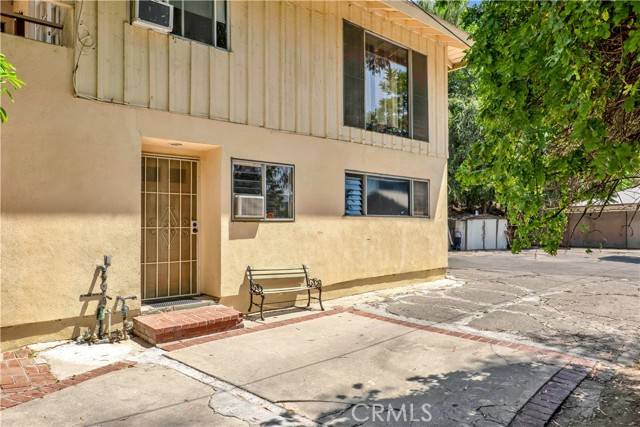 Tarzana, CA 91356,4905 Palo Drive