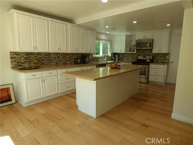 Agoura Hills, CA 91301,5650 Lake Lindero Drive