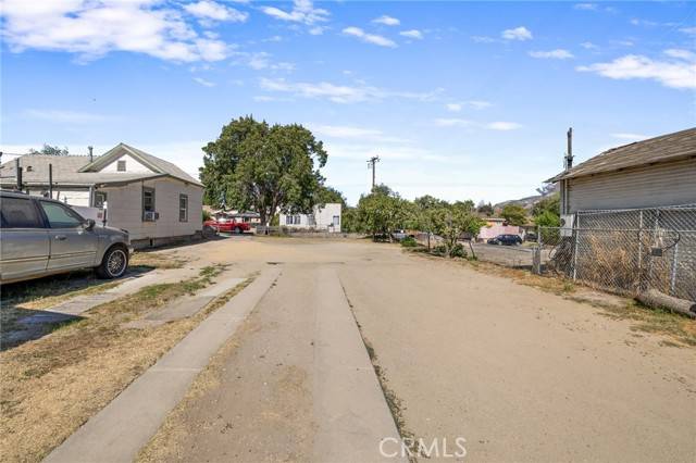Santa Paula, CA 93060,214 S Ojai Street