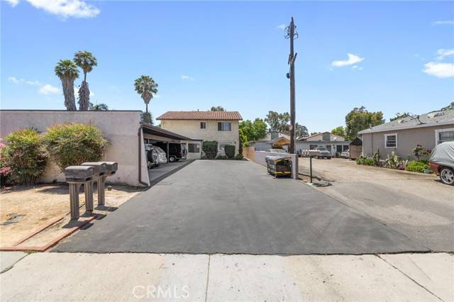 Santa Paula, CA 93060,220 S Palm Avenue