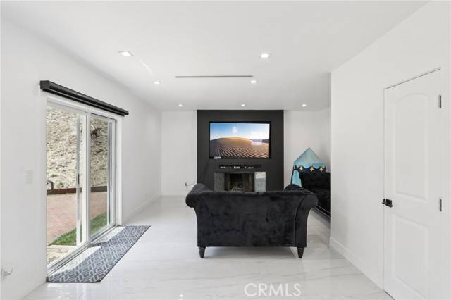 Granada Hills, CA 91344,11911 Louise Avenue