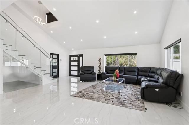 Granada Hills, CA 91344,11911 Louise Avenue
