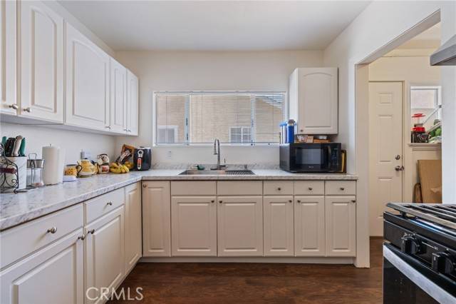 Santa Paula, CA 93060,228 S 4th Street