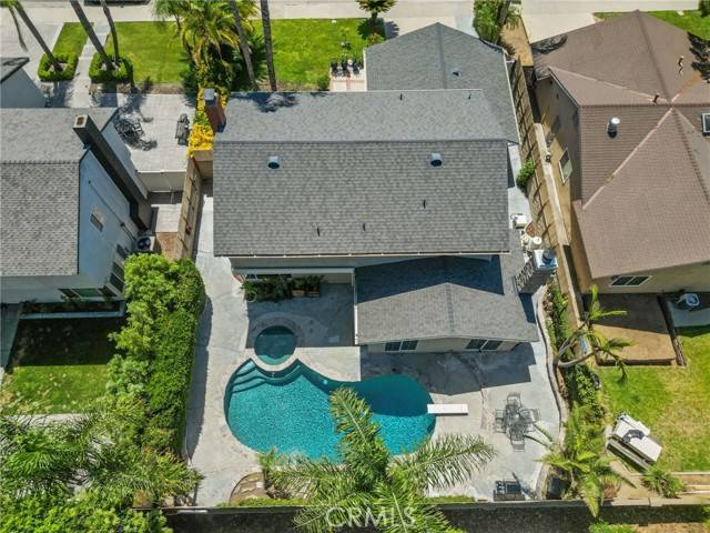 Valencia, CA 91355,23707 Via Avant