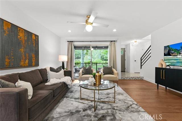 Burbank, CA 91504,9403 Via Yolanda