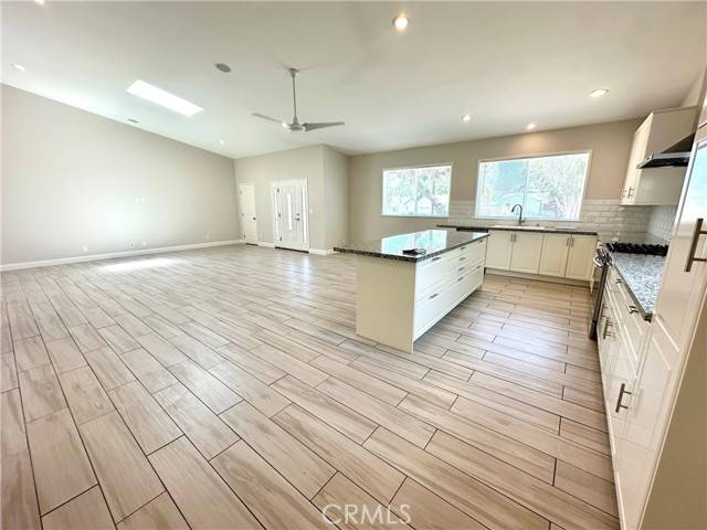 Granada Hills, CA 91344,17223 Kingsbury Street