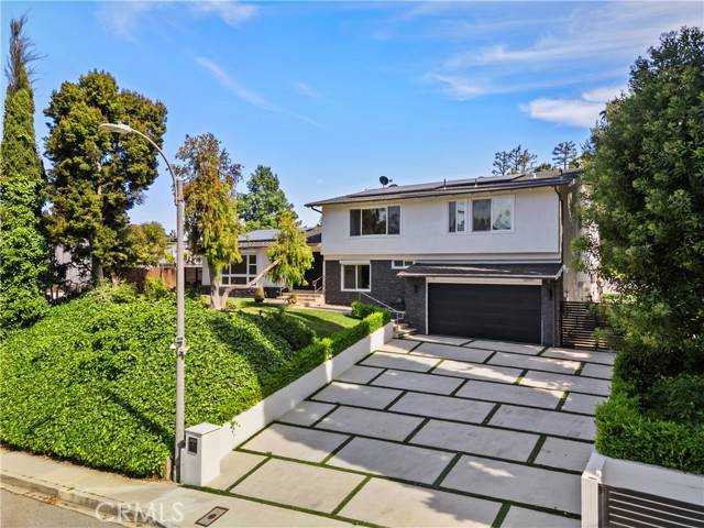 Los Angeles, CA 90049,16544 Park Lane Drive