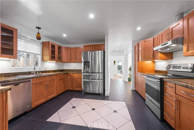 Chatsworth, CA 91311,23329 RAYMOND Street