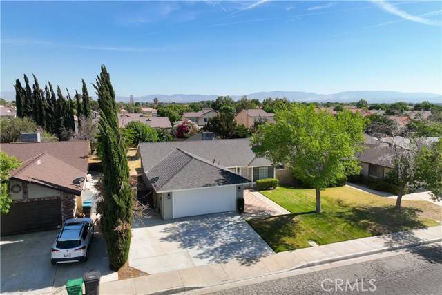 Lancaster, CA 93535,514 E Avenue J9