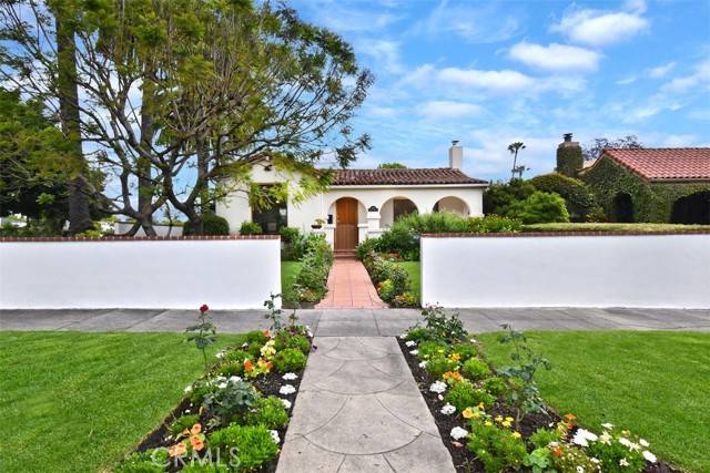 Los Angeles, CA 90064,2202 Kelton Avenue