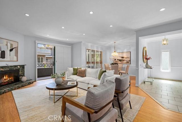 Sherman Oaks, CA 91403,14844 Dickens Street #208