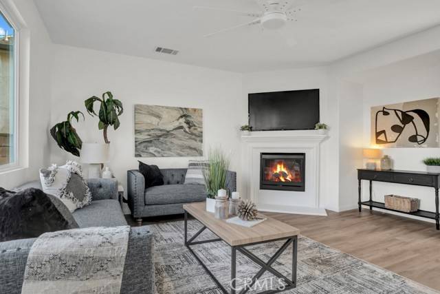 Newhall, CA 91321,24186 Matthew Place