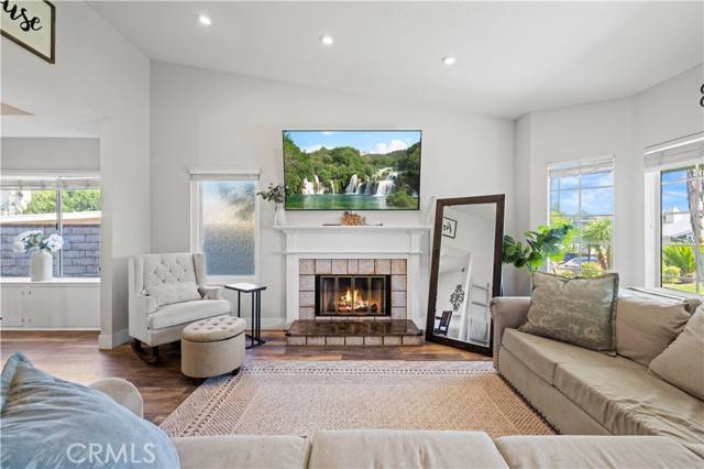 Saugus, CA 91350,27724 Crookshank Drive