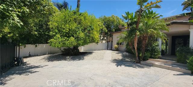 Tarzana, CA 91356,19016 Wells Drive