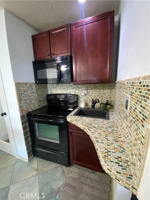 Thousand Oaks, CA 91360,631 Benson Way #A