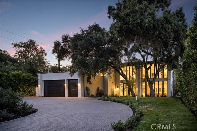 Encino, CA 91316,17055 Rancho Street