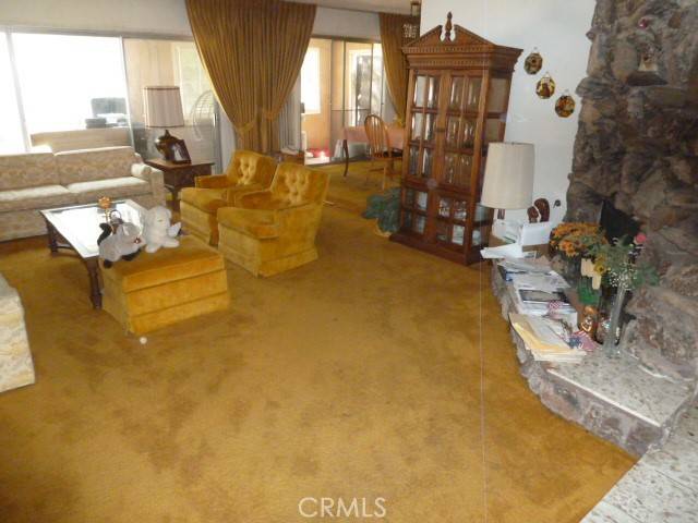 Van Nuys, CA 91406,15411 Runnymede Street