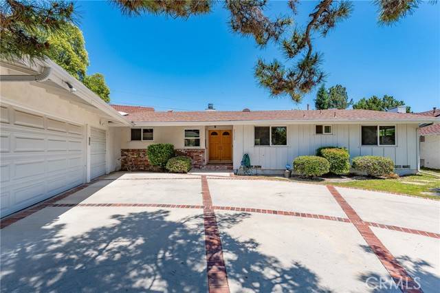 Woodland Hills, CA 91367,23730 Carard Street