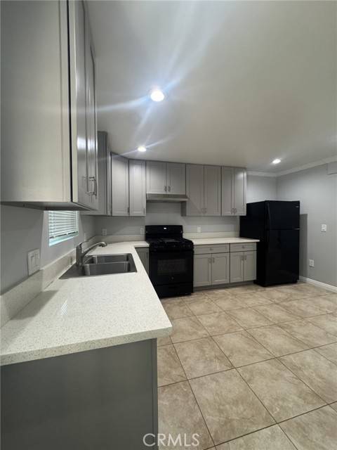 Reseda, CA 91335,18702 W Cohasset