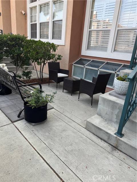 Irvine, CA 92606,5 Arese Aisle