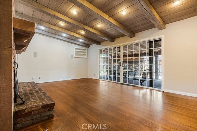 Granada Hills, CA 91344,10430 Balboa Boulevard