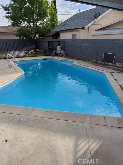 Riverside, CA 92507,2374 5th Street