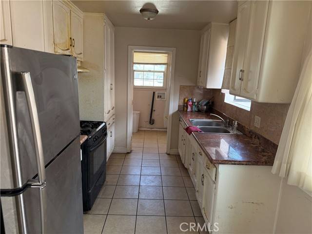 Bakersfield, CA 93306,2417 Edwards Avenue
