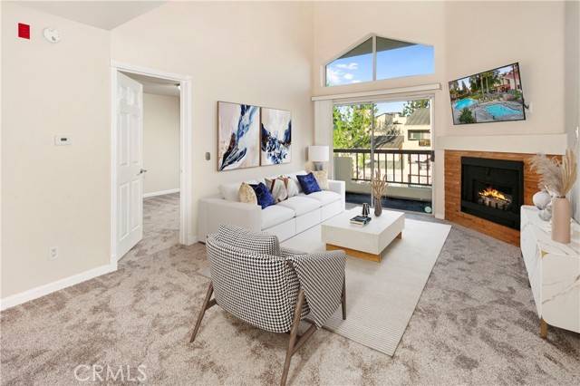 Woodland Hills, CA 91367,5530 Owensmoutth Avenue #306