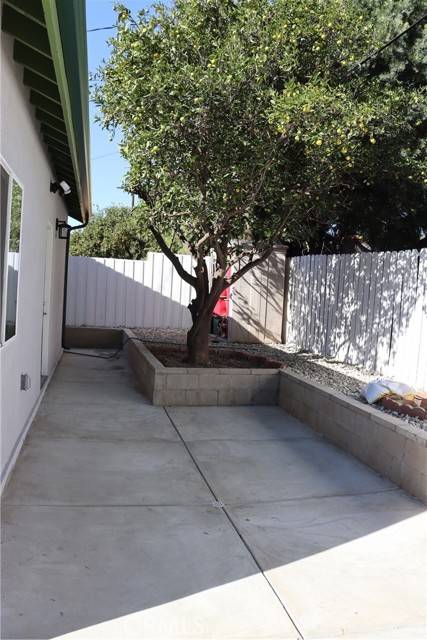 Lake Balboa, CA 91406,16939 Marlin Place