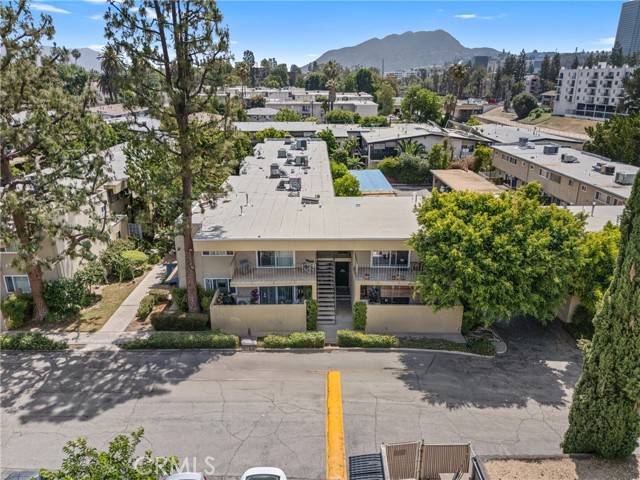 Studio City, CA 91602,11138 Aqua Vista Street #30