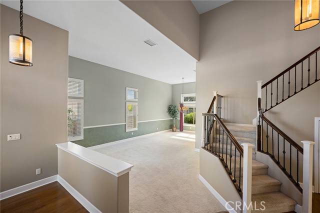 Saugus, CA 91390,21658 Canyon Heights Circle