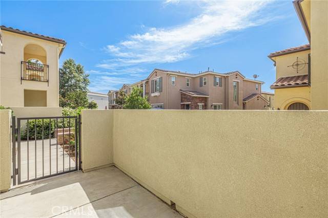 Valencia, CA 91354,28752 Calle De La Paz Drive