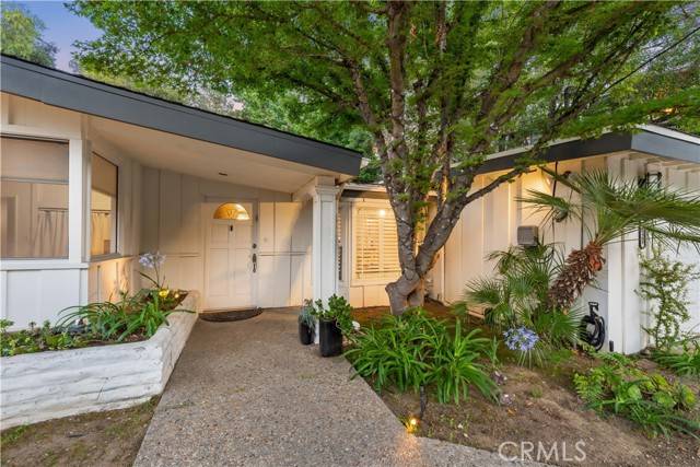Sherman Oaks, CA 91403,3624 Loadstone Drive