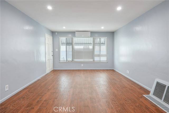 North Hollywood, CA 91601,5334 Cleon Avenue #1